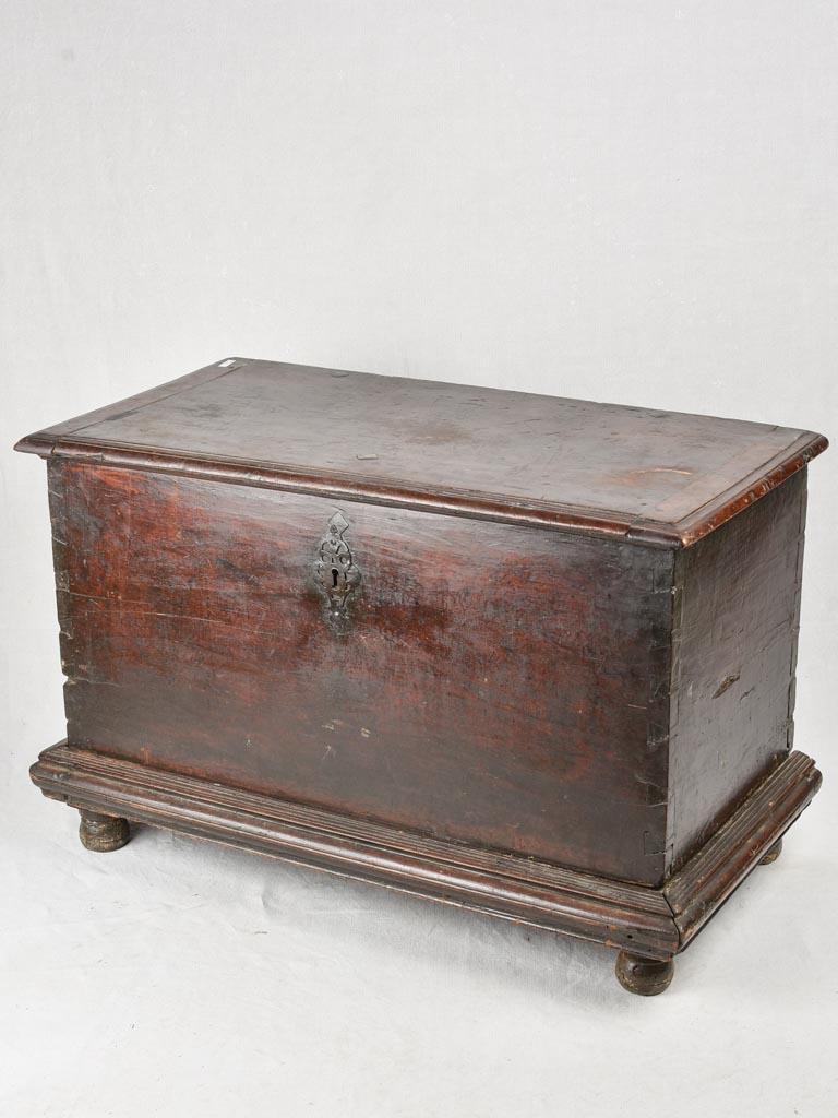 Superb Antique French trunk 41¾