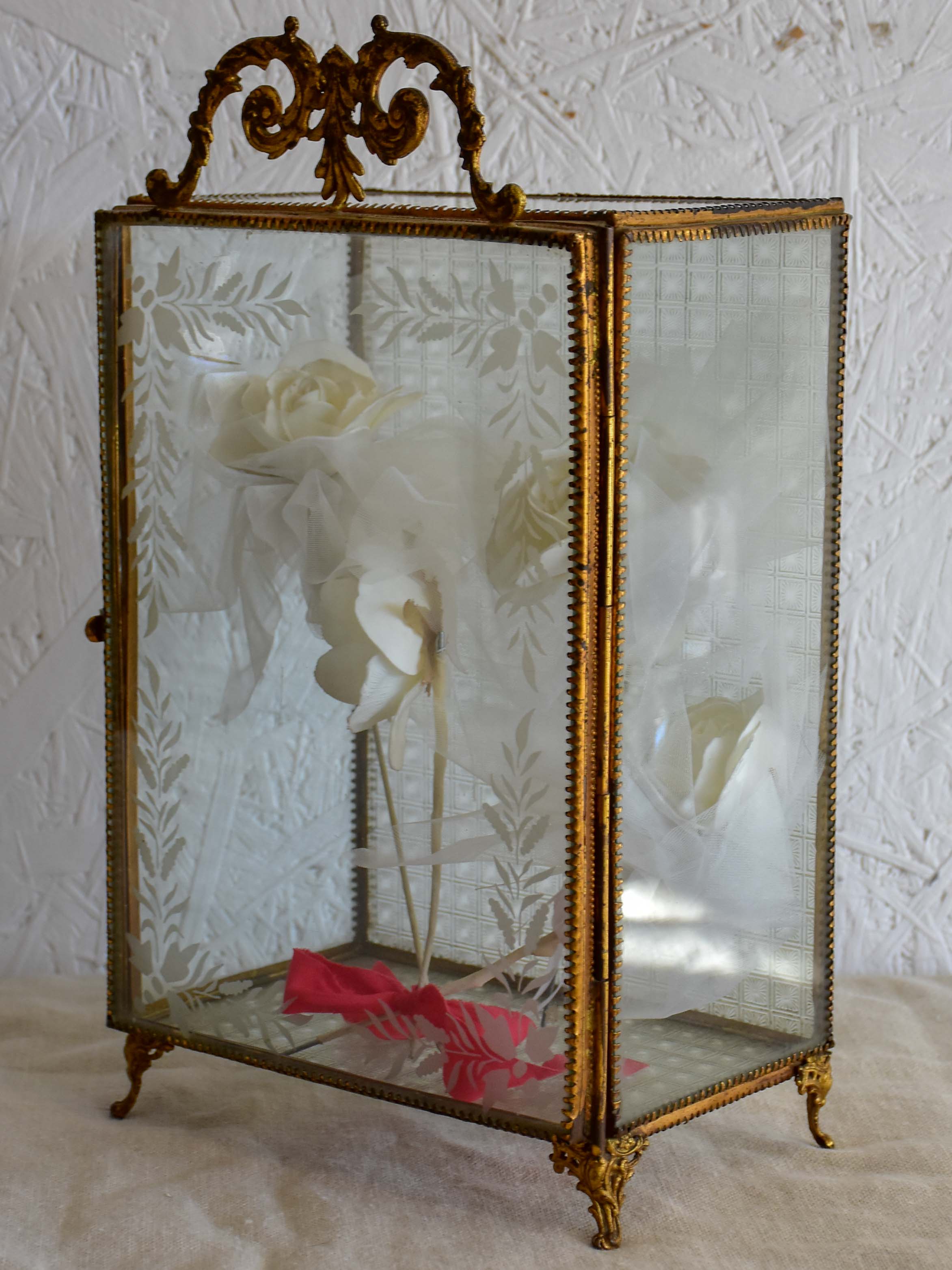 Antique French crystal brides' globe