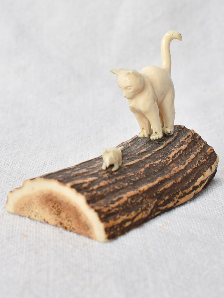 Early-20th-century paperweight - cat & mouse 2¼"