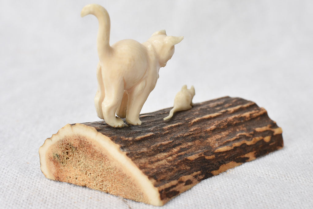 Early-20th-century paperweight - cat & mouse 2¼"