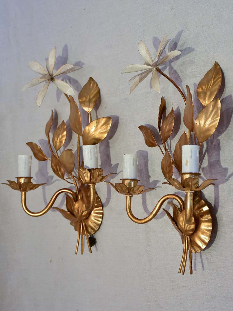 Pair of 1970's / 80's wall appliques with gold foliage and beige leaves 15¾"