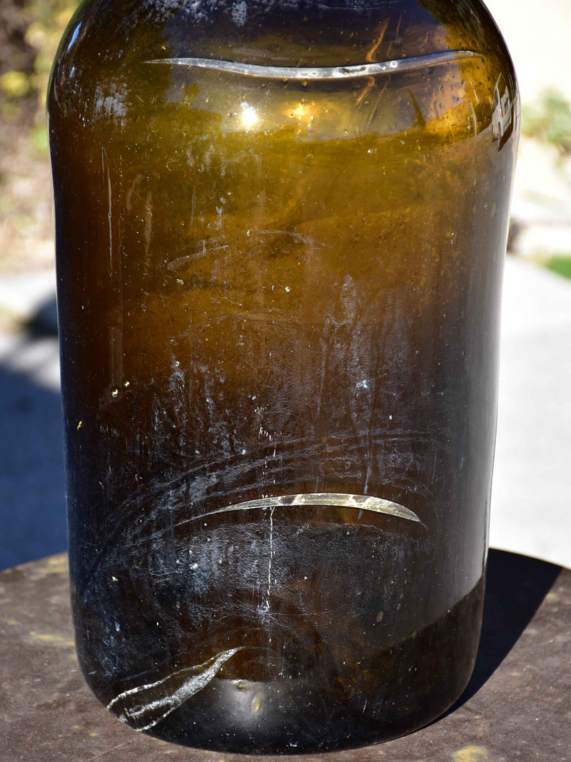 Large antique French wine bottle from Trinquetaille – Chez Pluie