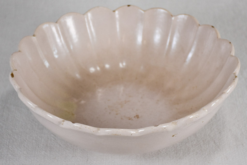 18th-century ironstone bowl with scalloped edge 13"