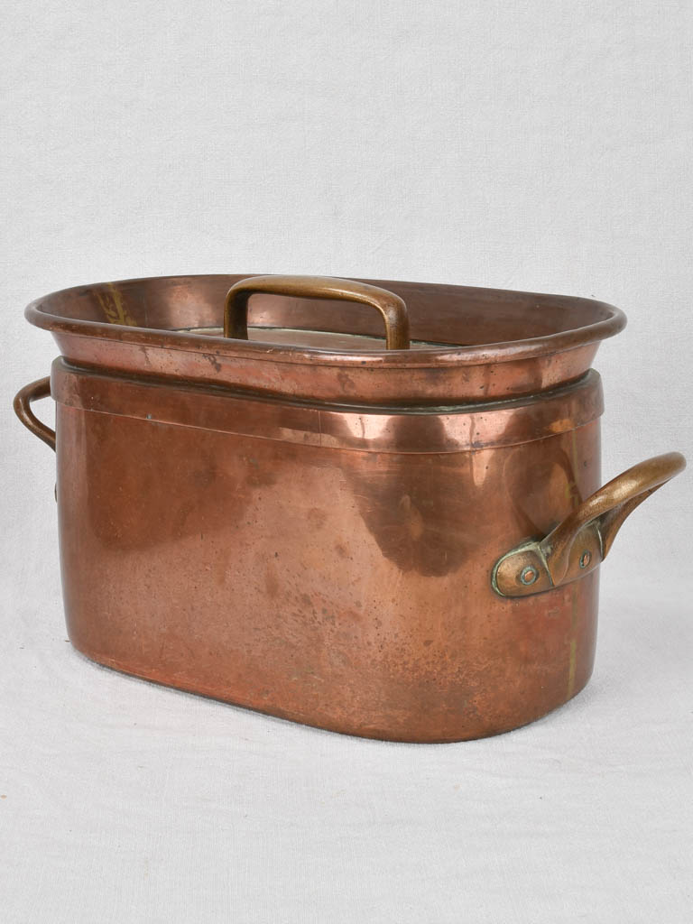 Two copper casserole pots, daubière, 19th century