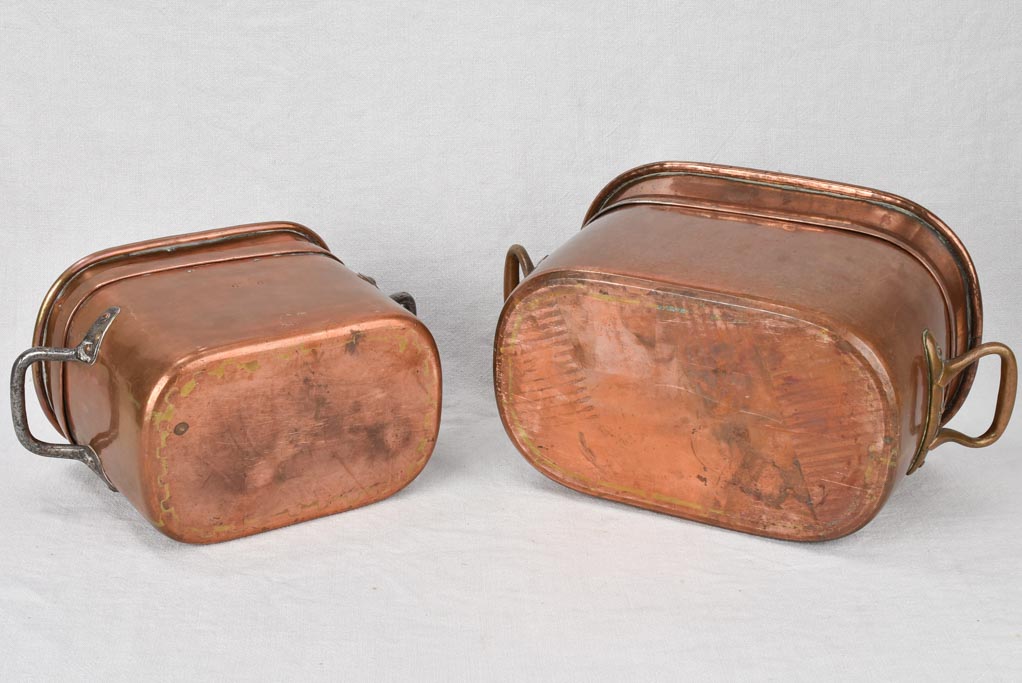 Two copper casserole pots, daubière, 19th century