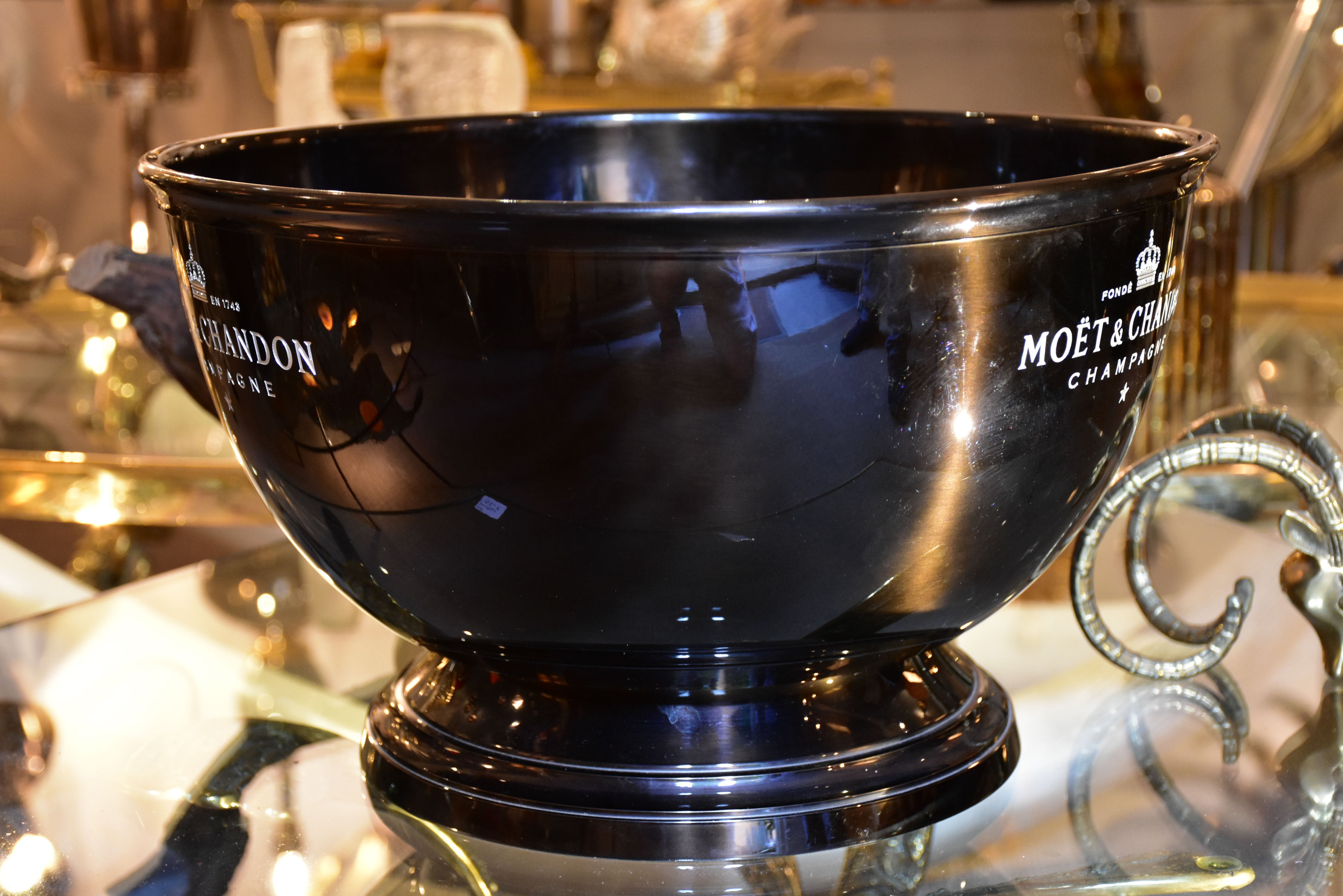 Large vintage Moet et Chandon champagne ice bucket