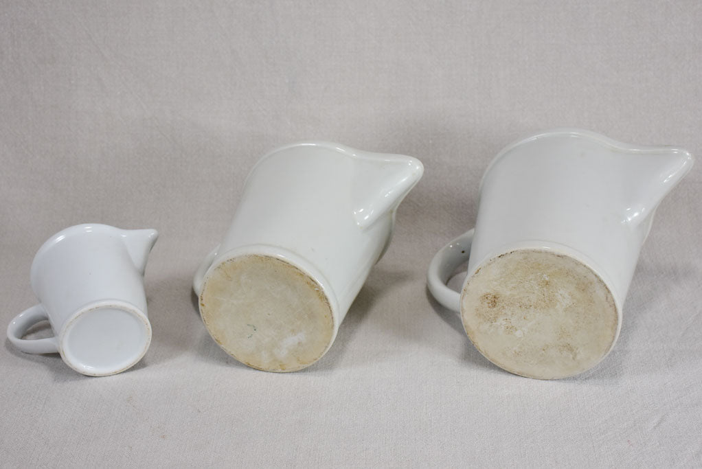 Set of 3 French measuring pitchers - 1940s