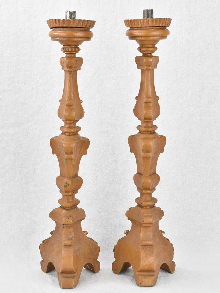 2 gilded altar candlesticks, 18th-century, 25½"