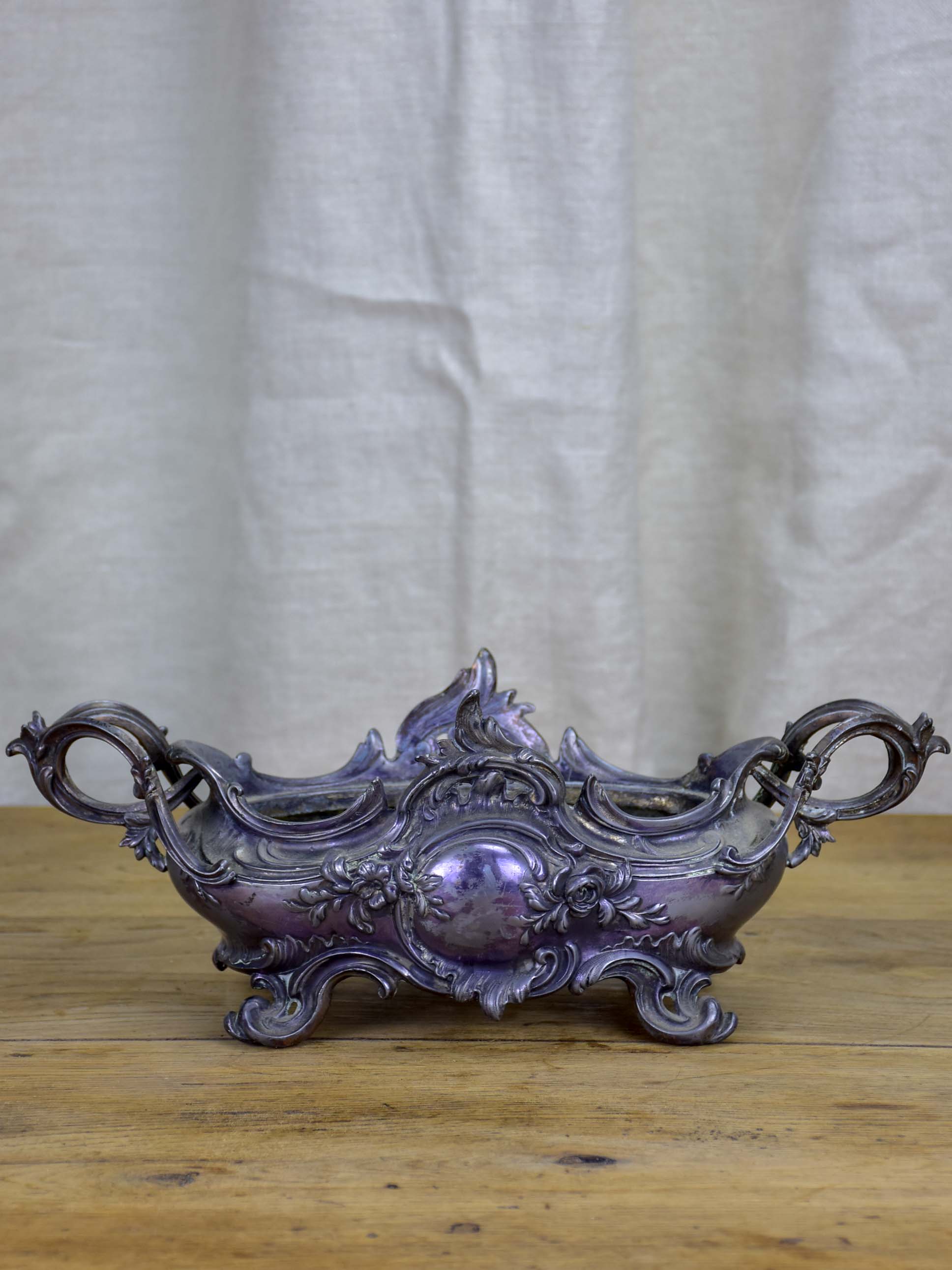 Napoleon III French jardiniere / pot stand