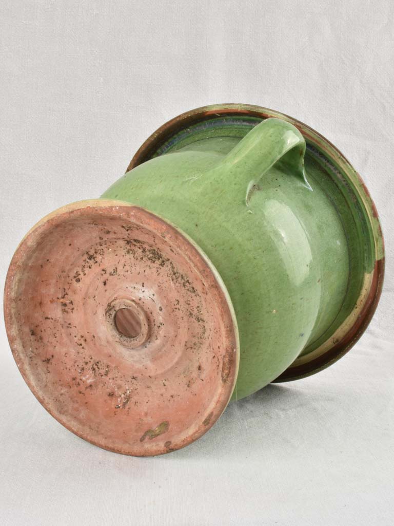 Sturdy Castelnaudary planter with distinctive glaze