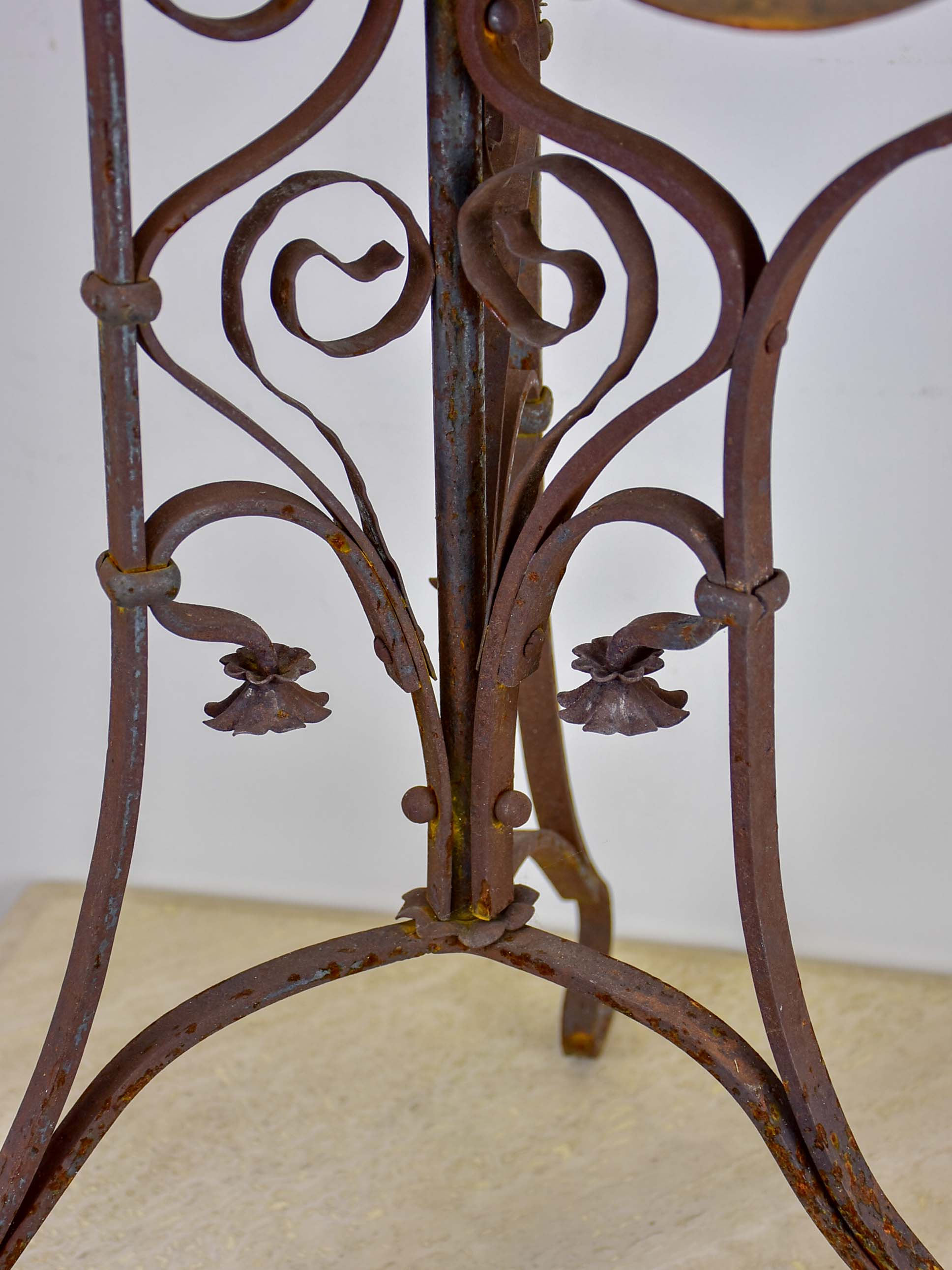 Antique French plant stand with lily pad leaves