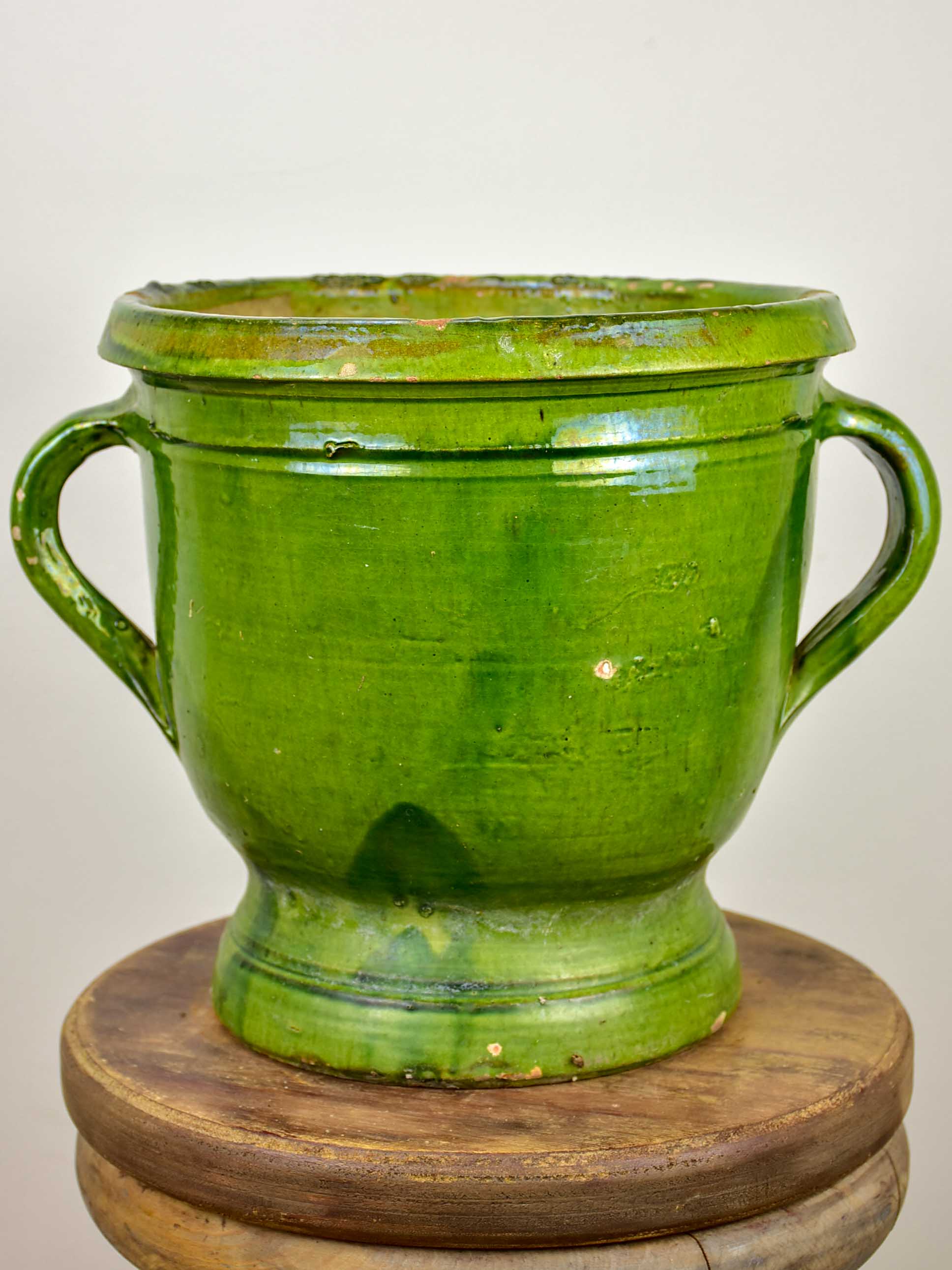 19th Century Castelnaudary garden planter with green glaze - 11 ¼''