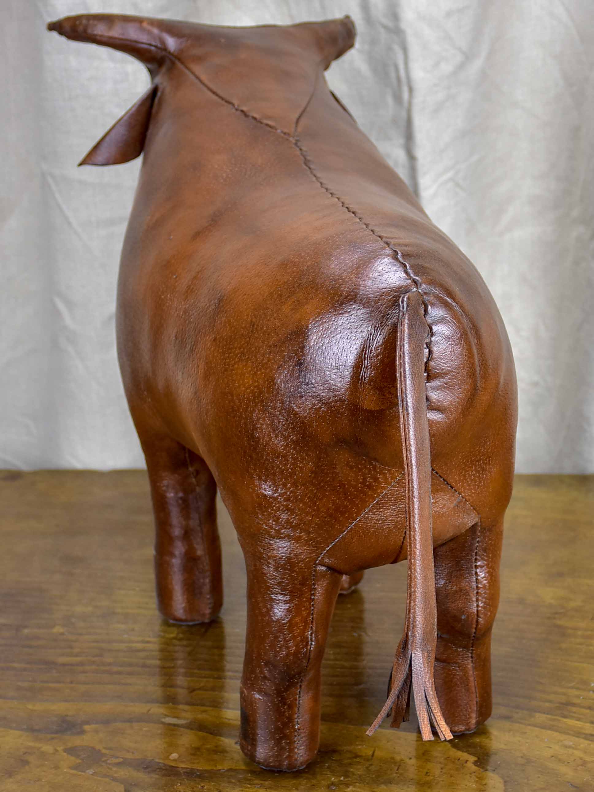 Antique leather bull footrest - Valenti