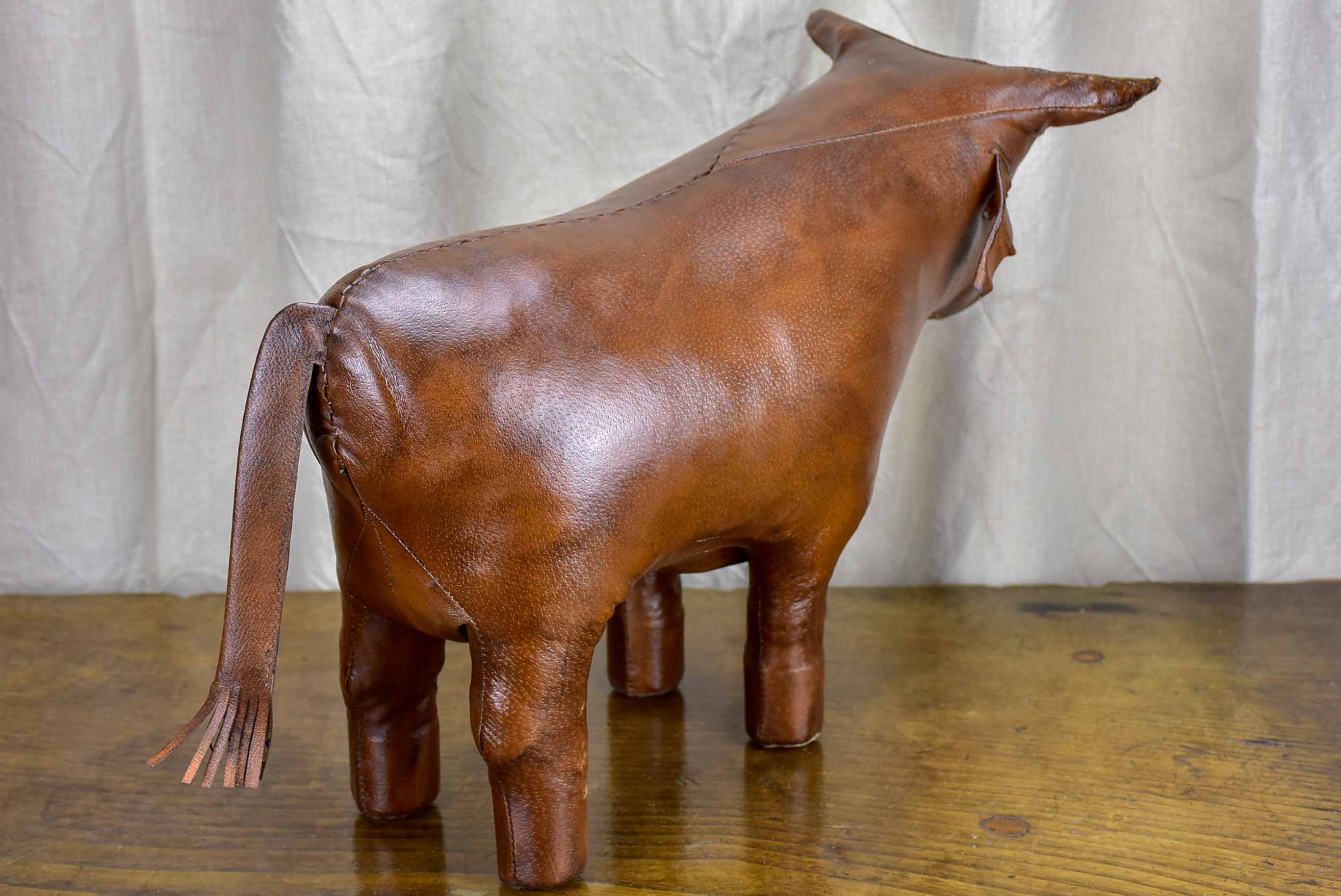 Antique leather bull footrest - Valenti