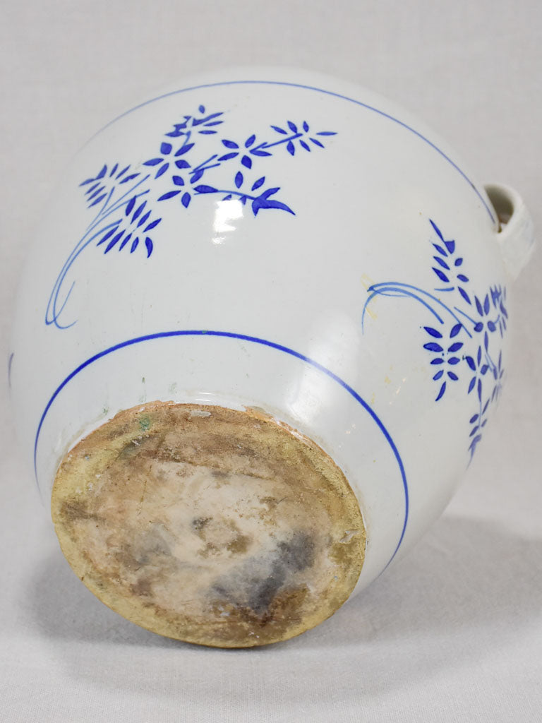 Late 19th-century preserving pot - white with blue flowers 10¾"