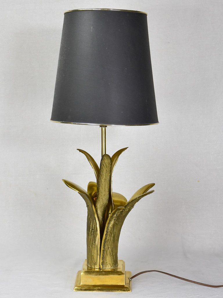 Superb bronze table lamp with gold foliage