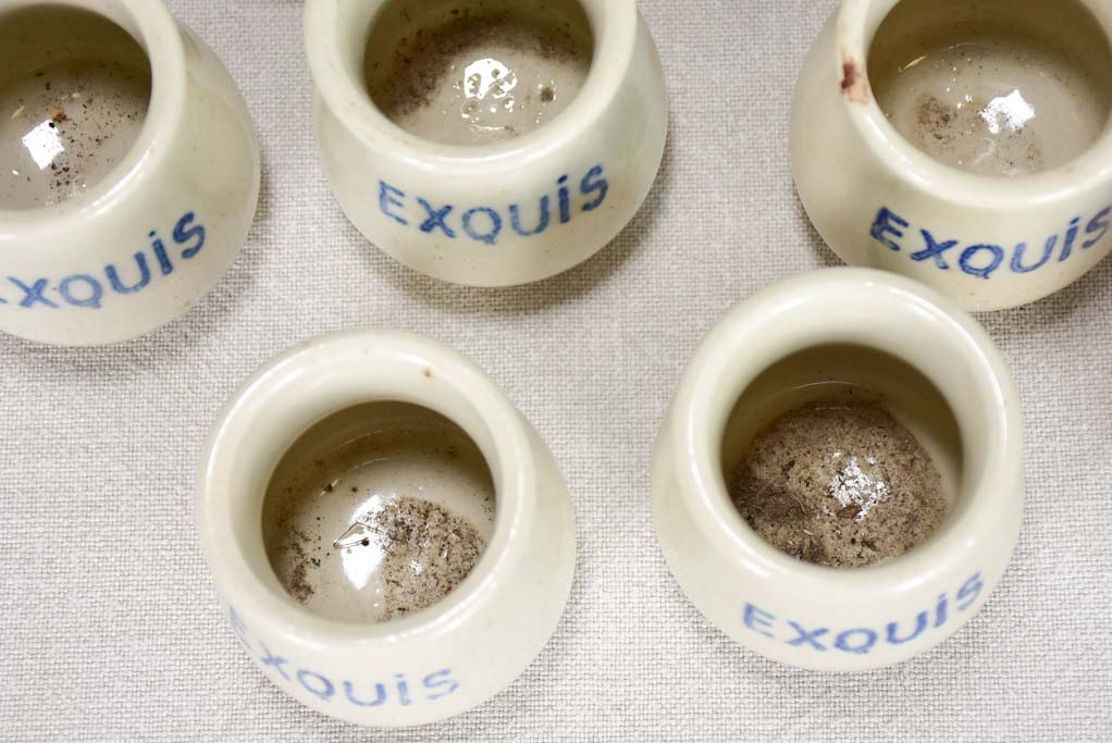 Collection of 15 Exquis yogurt pots 3½"