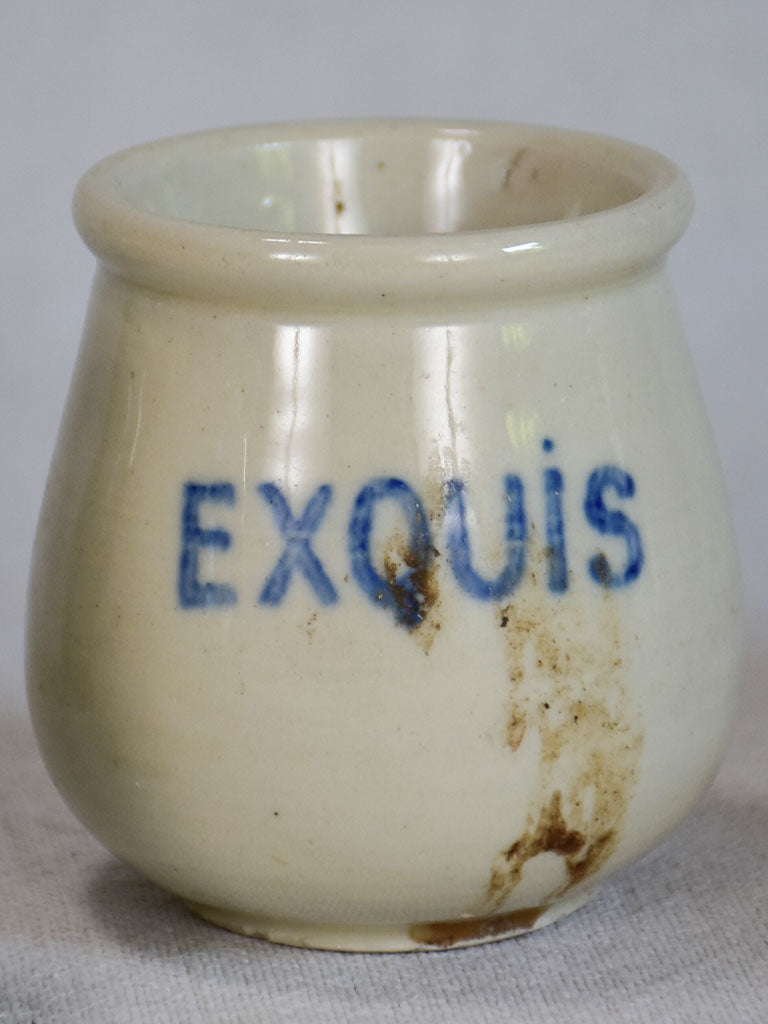 Collection of 15 Exquis yogurt pots 3½"