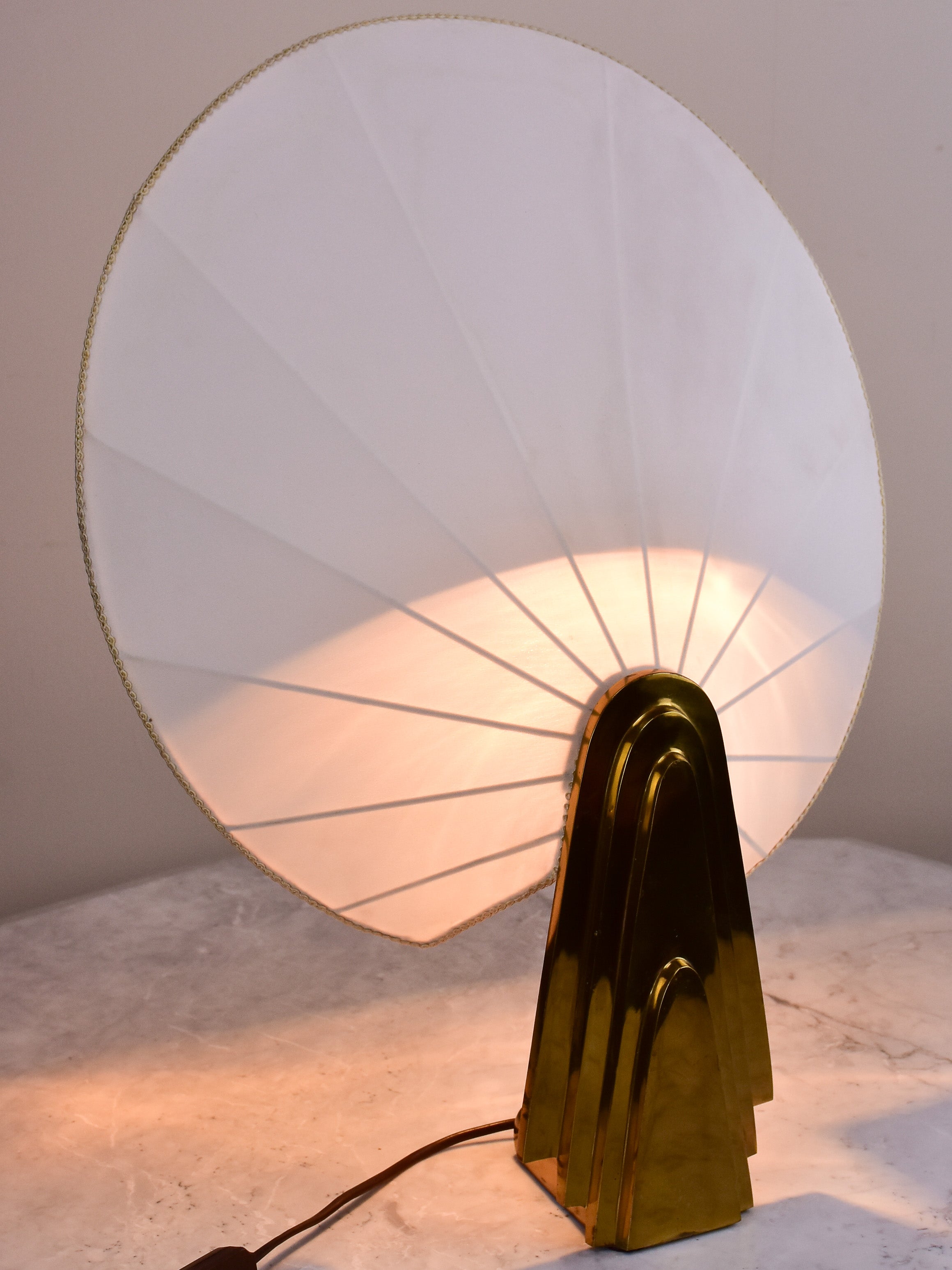 Vintage leaf lamp in the style of Antonio Pavia