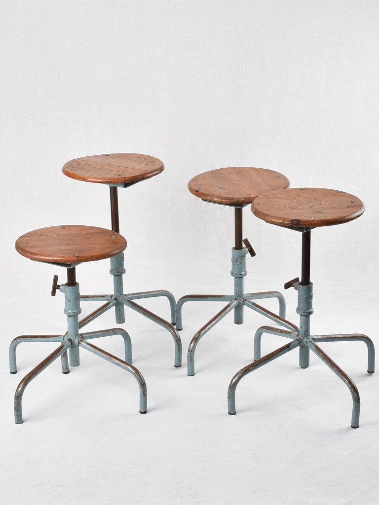 4 industrial atelier stools with wooden seats