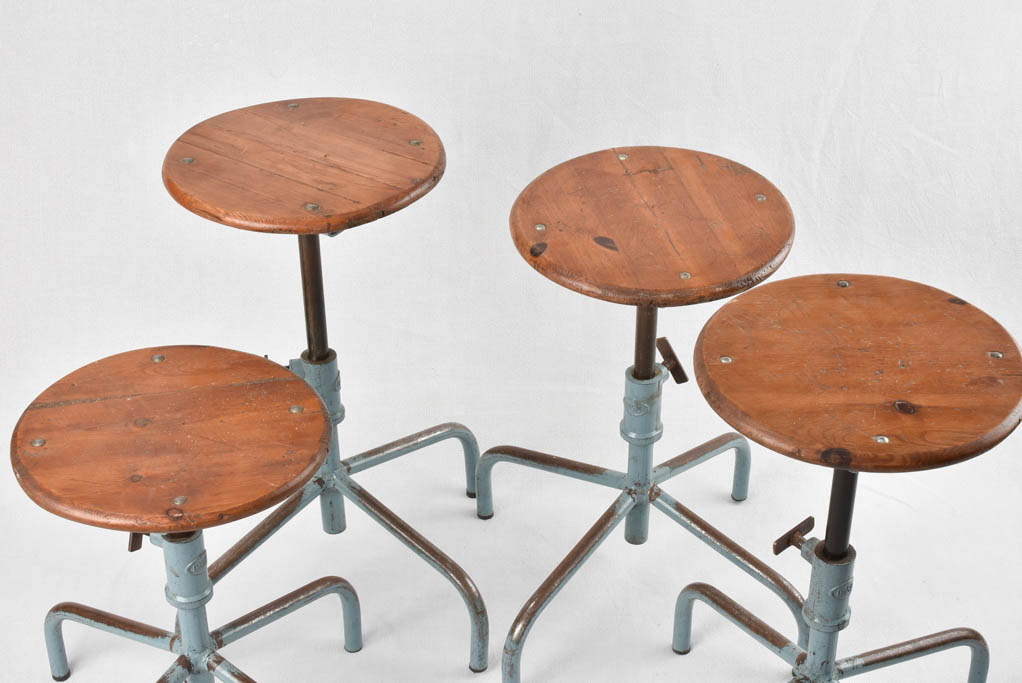 4 industrial atelier stools with wooden seats