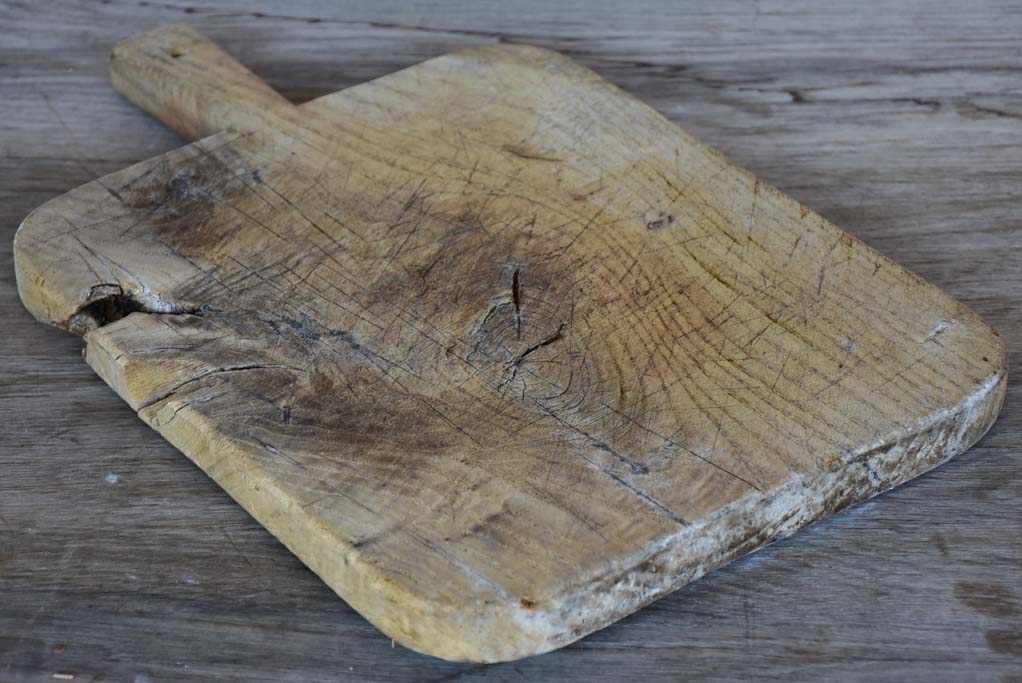 Rustic antique French cutting board - rounded 17¾"