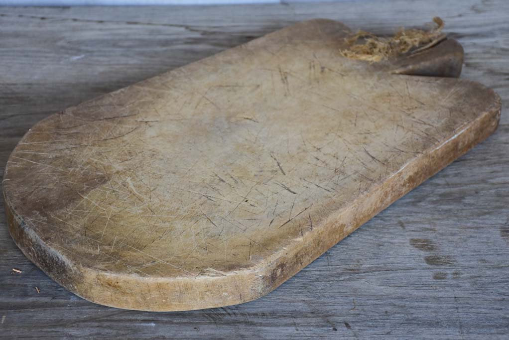 Rounded antique French cutting board - 20¾"