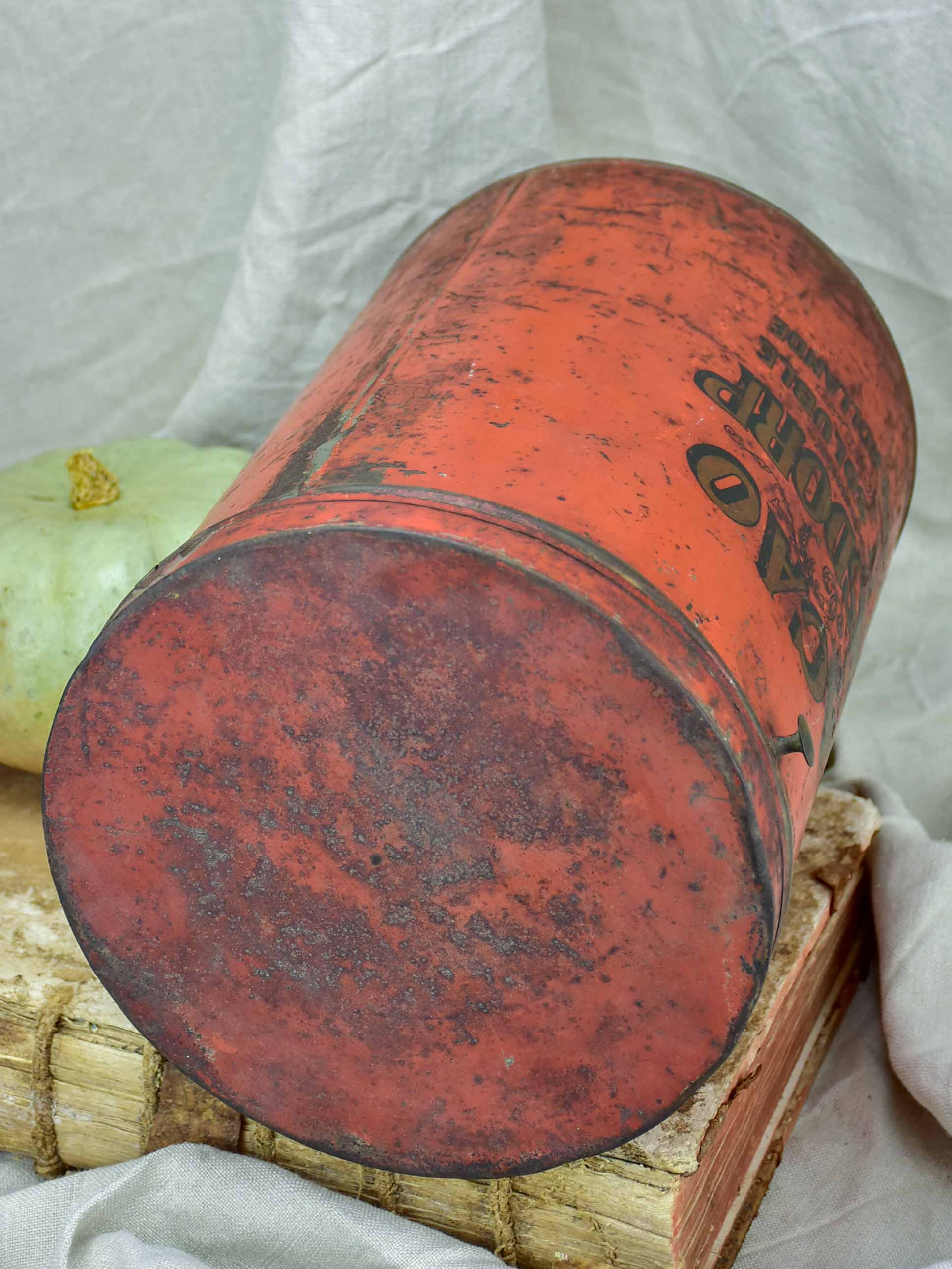 Large Cacao Bensdorp tin