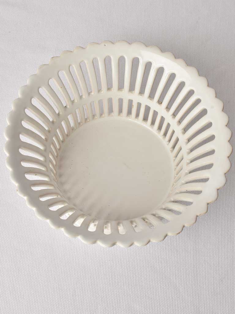 Émile Tessier openwork ceramic fruit bowl - white 8¾"