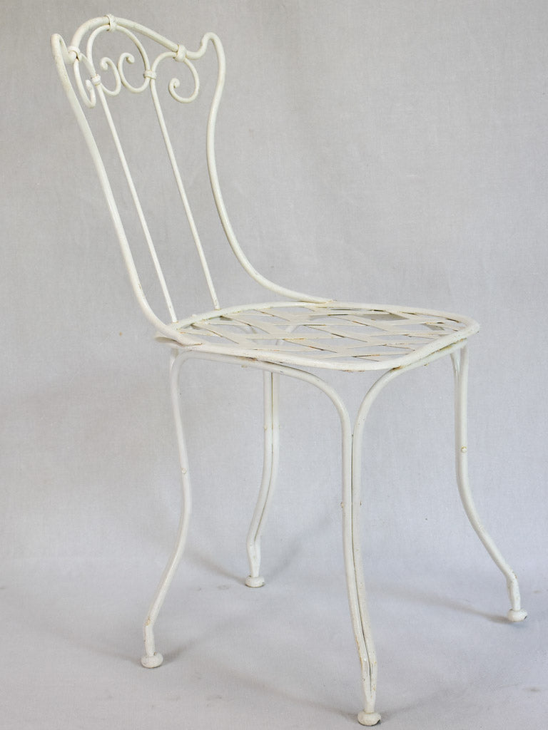 Set of 3 white iron garden chairs