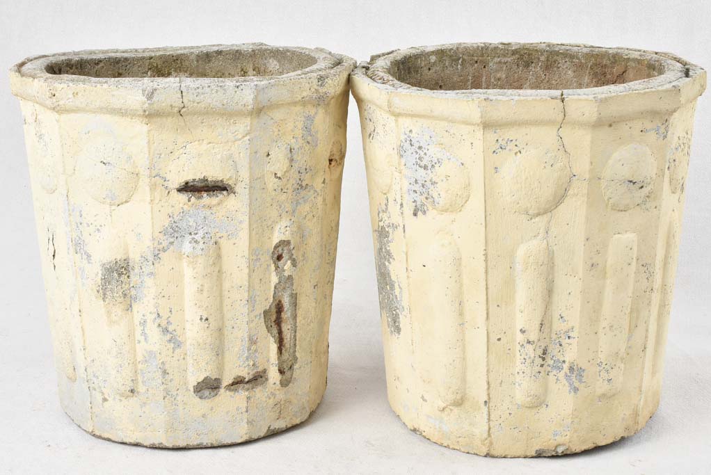 7 vintage planters with beige patina 14¼"