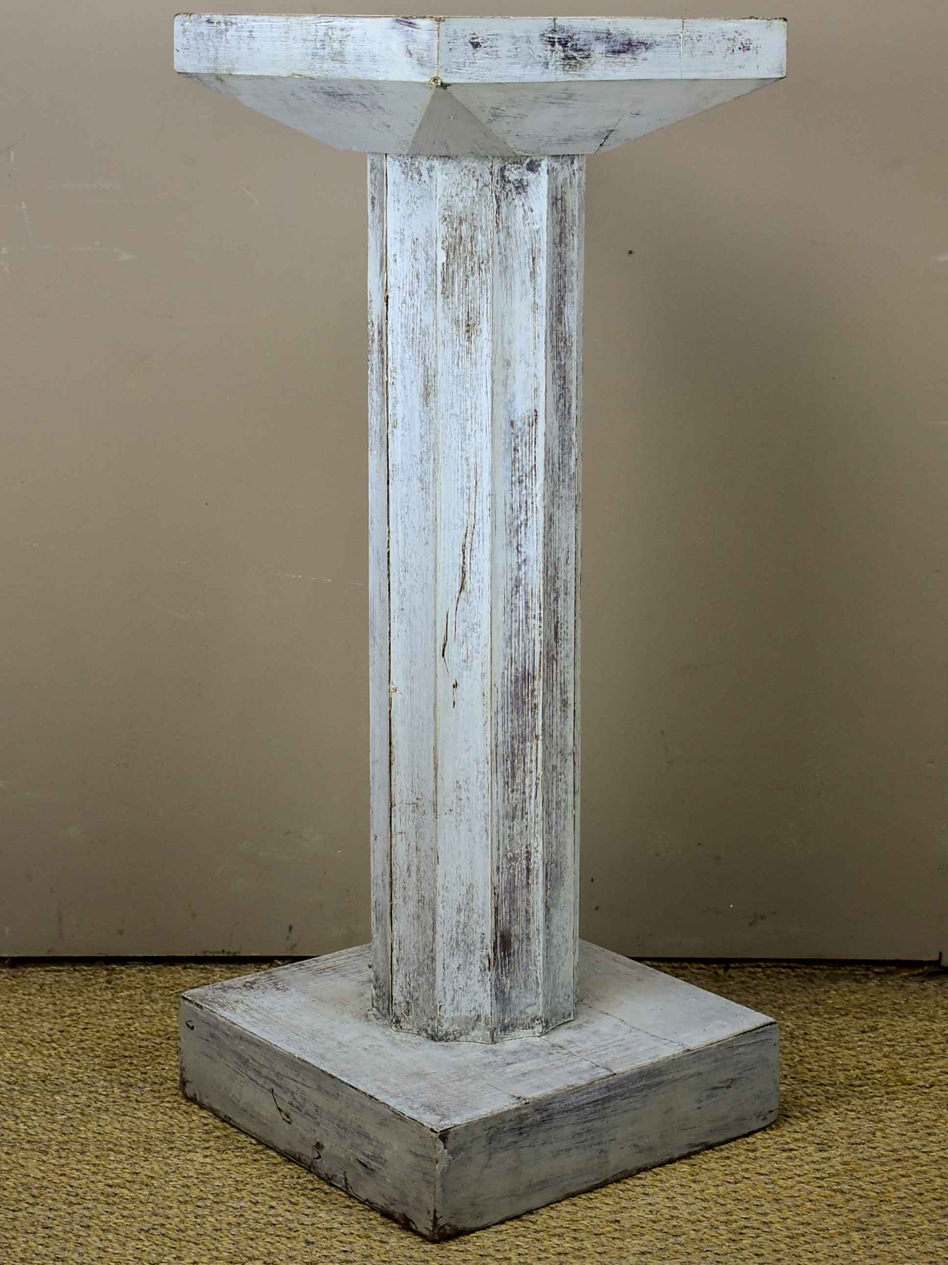 Art Deco podium stand