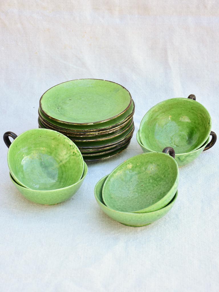 Tea service from Dieulefit with green glaze 6 cups 9 saucers