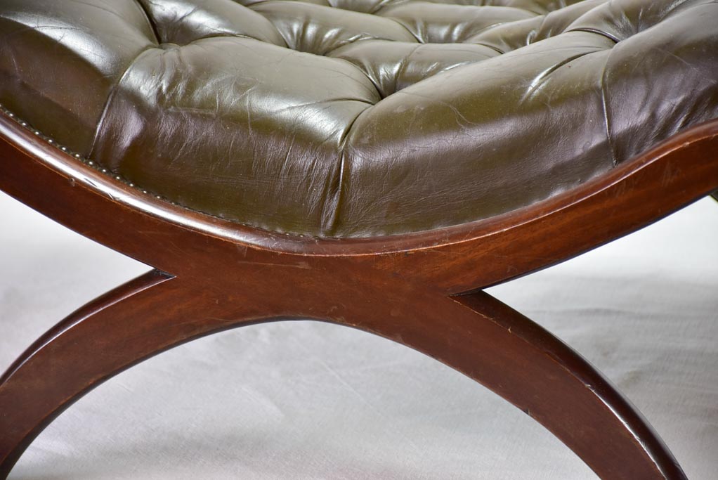 Pair of 1940's English leather and mahogany footrests - Chesterfield