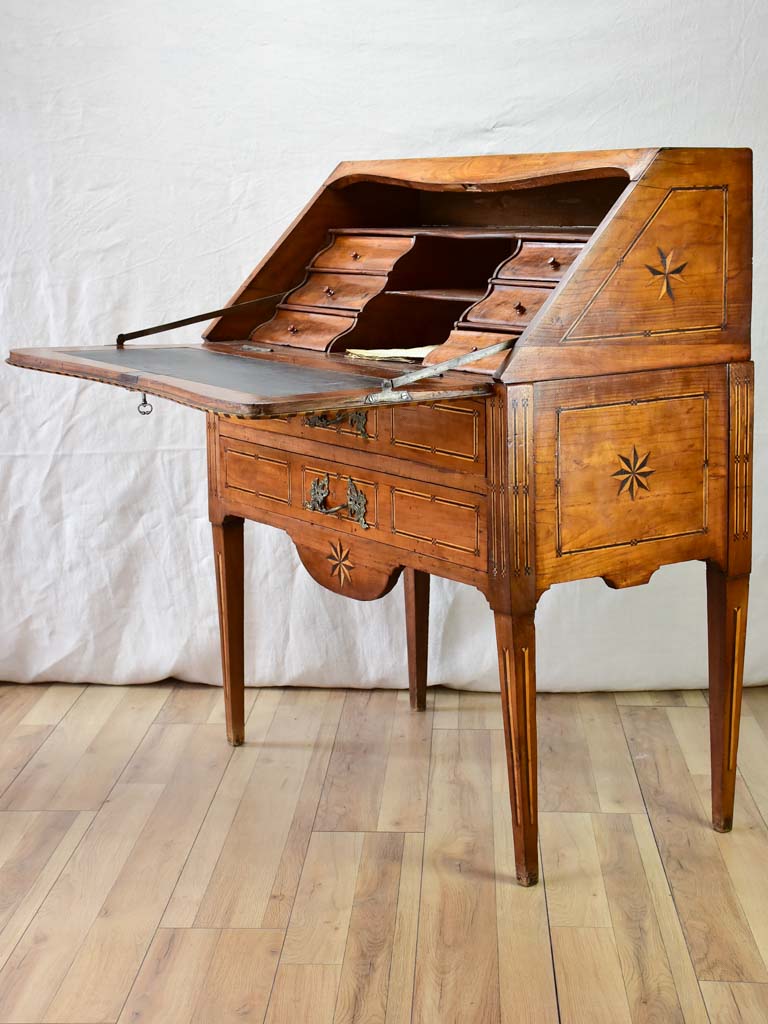 Superb 18th Century French marquetry secretaire desk 37½"