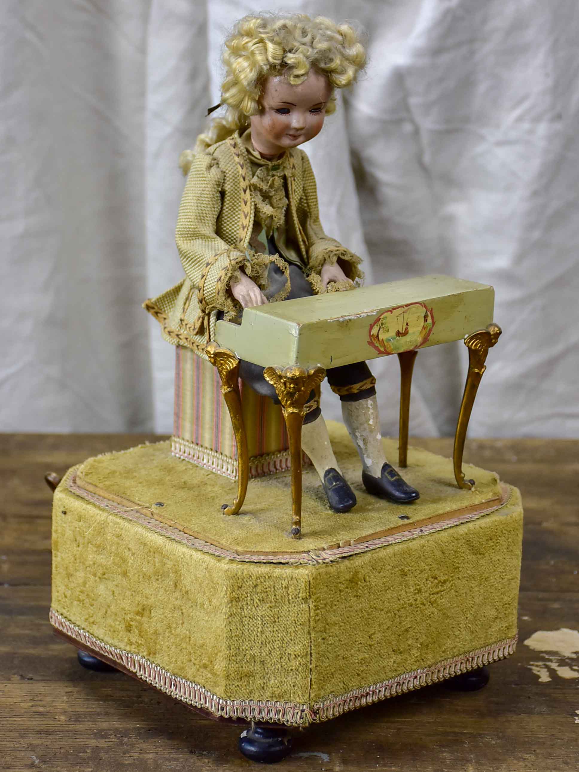 Early 20th Century German wind up toy of Mozart playing piano