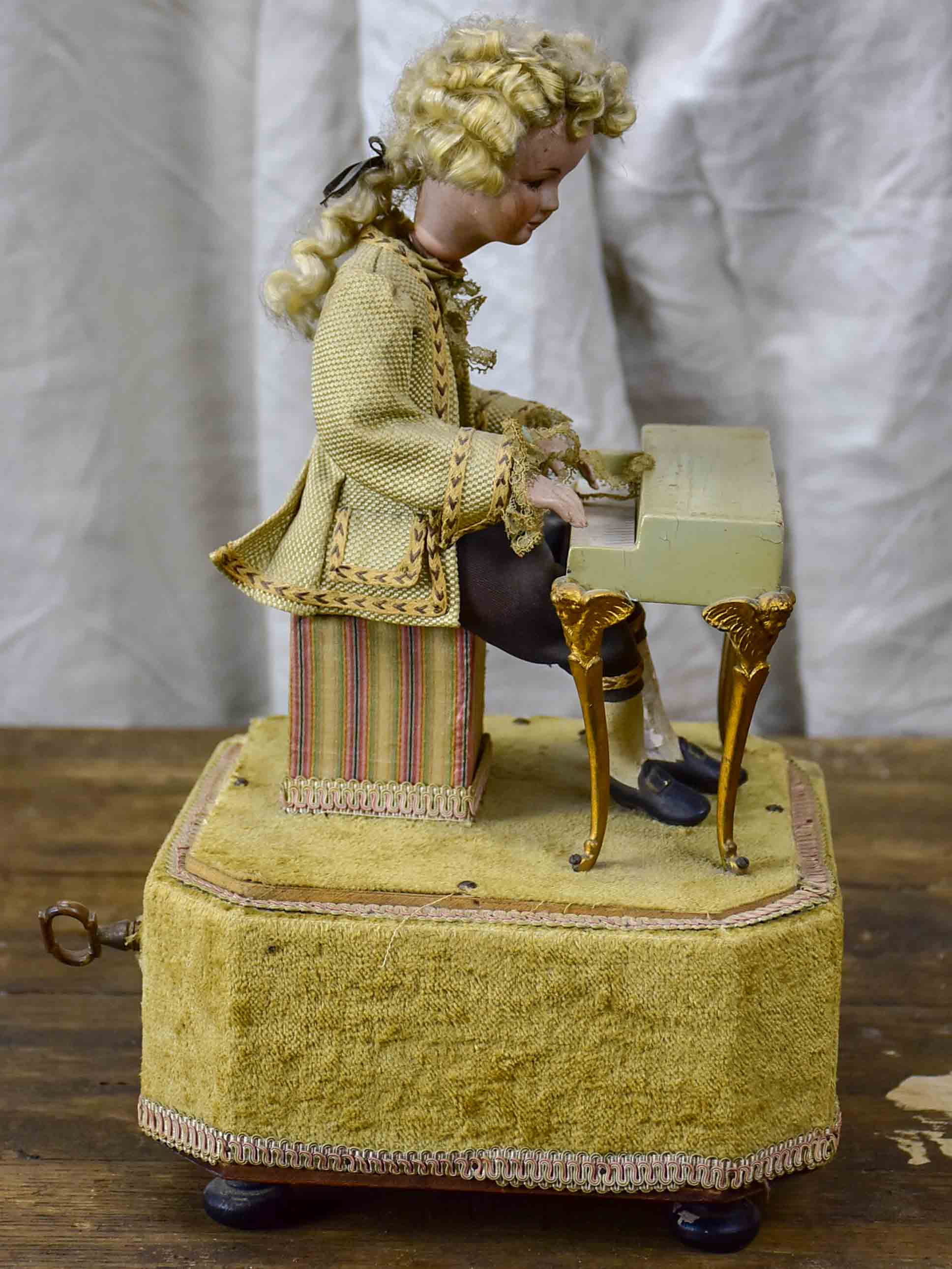 Early 20th Century German wind up toy of Mozart playing piano