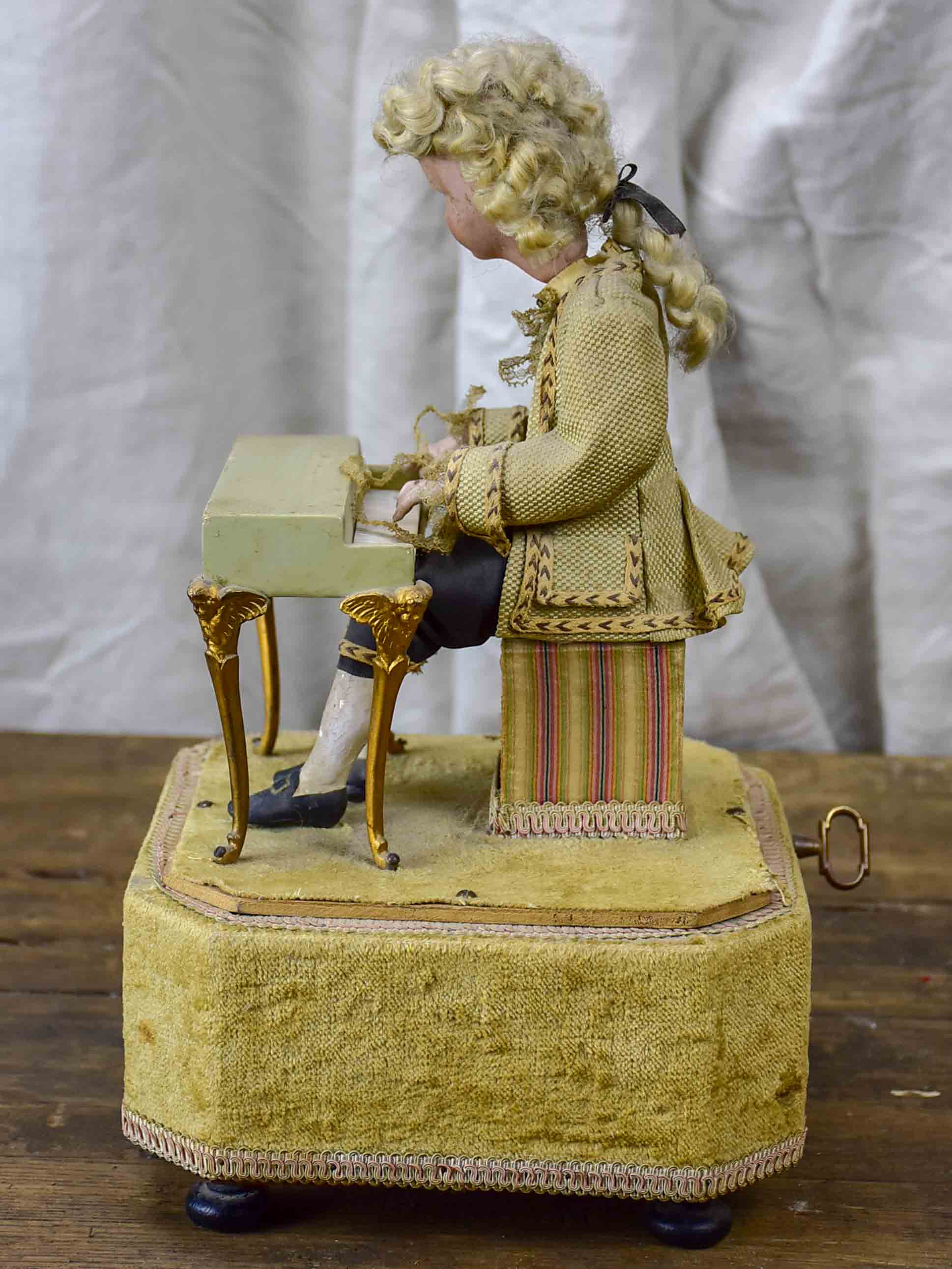 Early 20th Century German wind up toy of Mozart playing piano