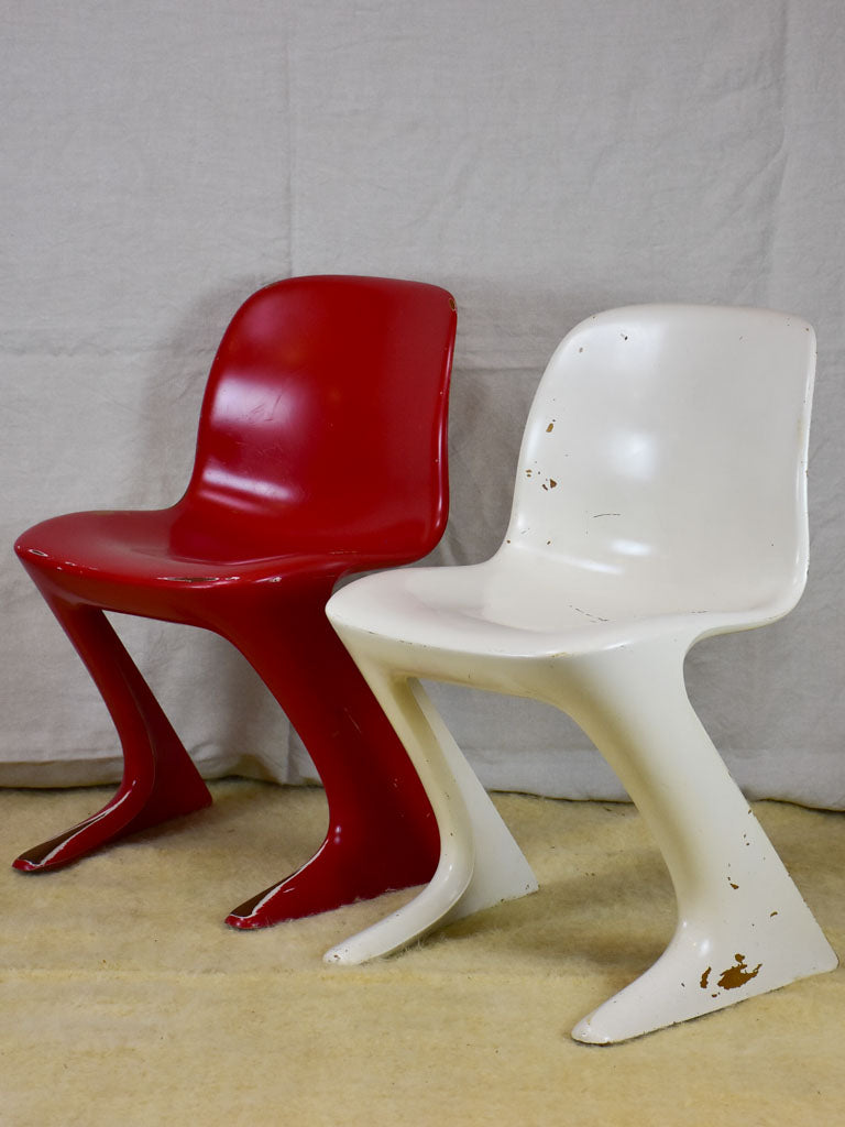 Set of six red and white vintage dining chairs - 1970's