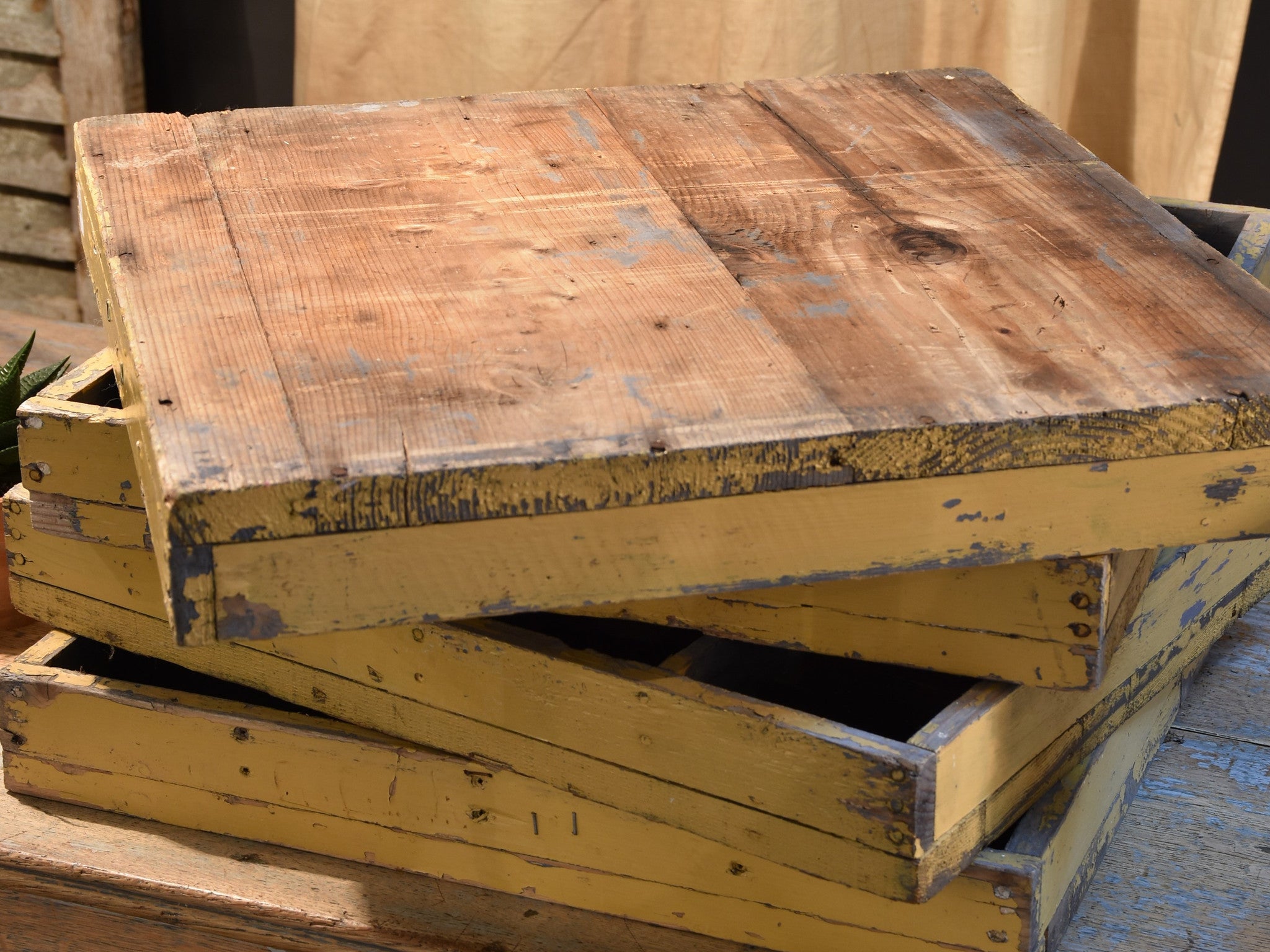 Chippy Finish Rustic Wooden Boxes