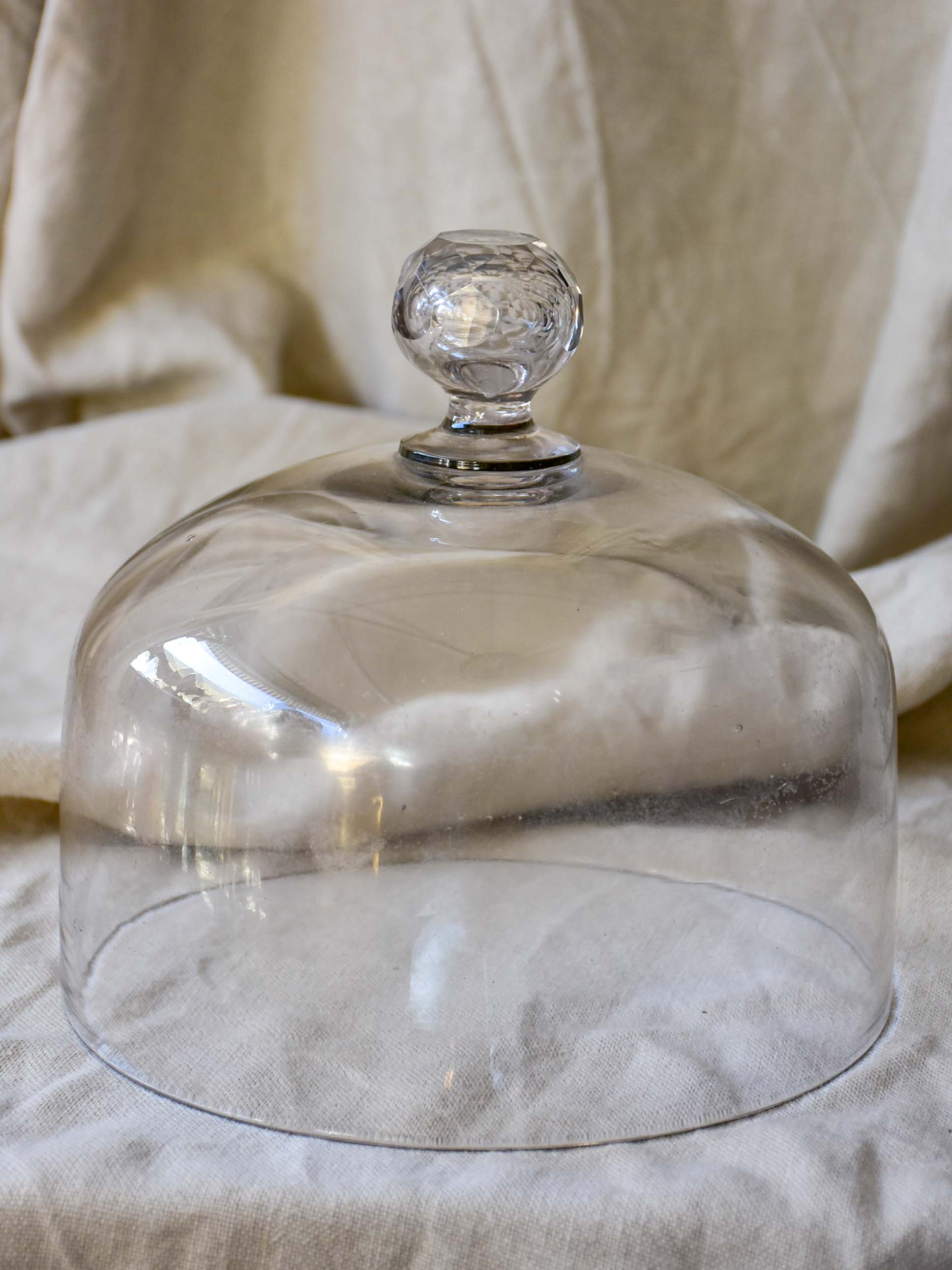 Antique French glass dome from a pâtisserie - clear