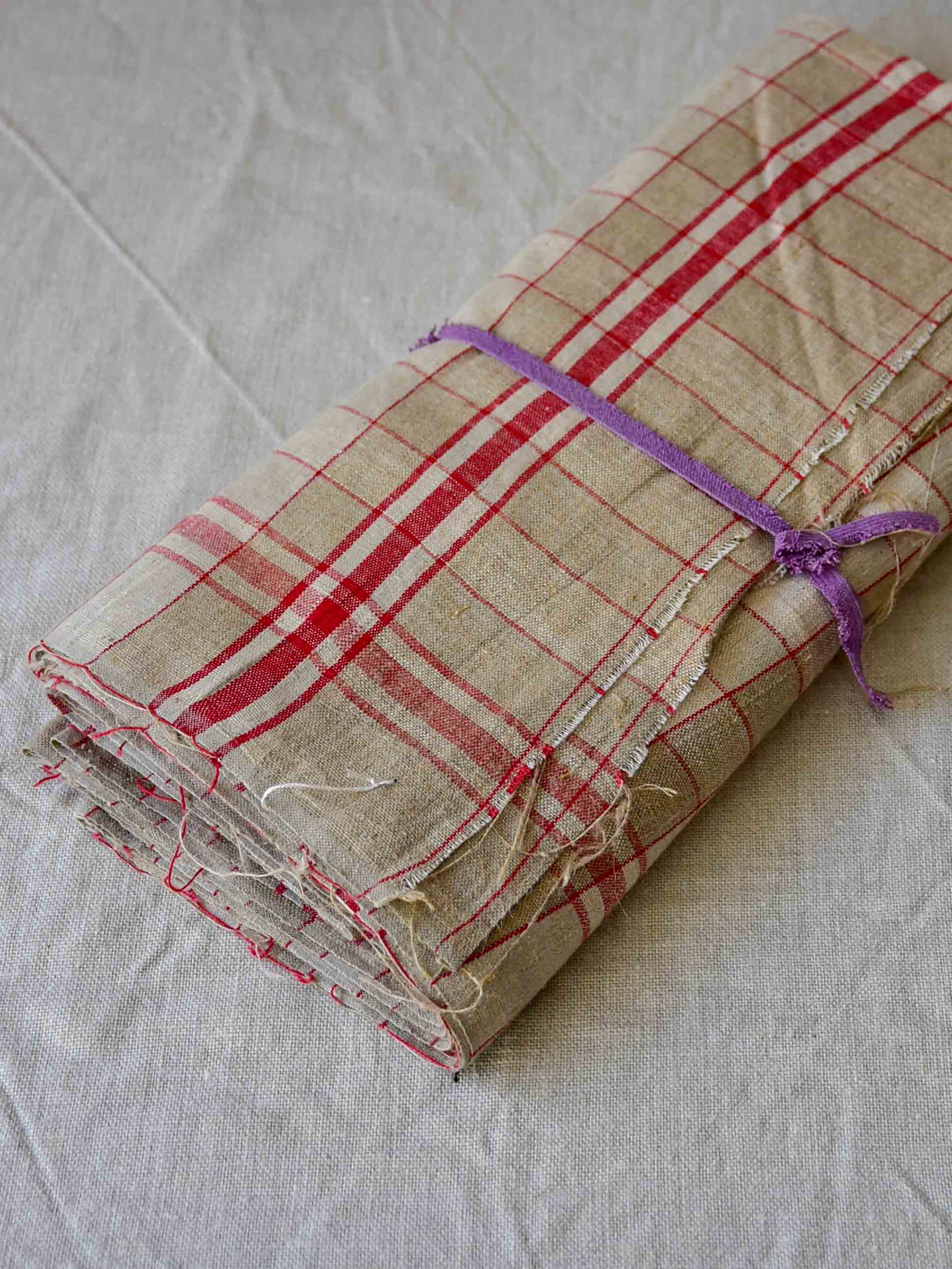 Large piece of unused French antique linen - chequered fabric