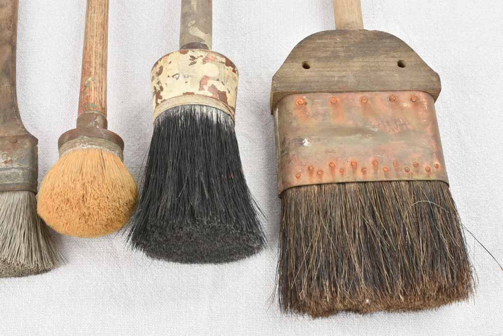 Collection of 6 vintage paint brushes 20¾"