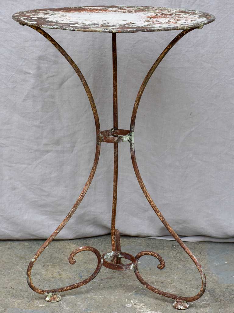 Petite antique French garden table - round