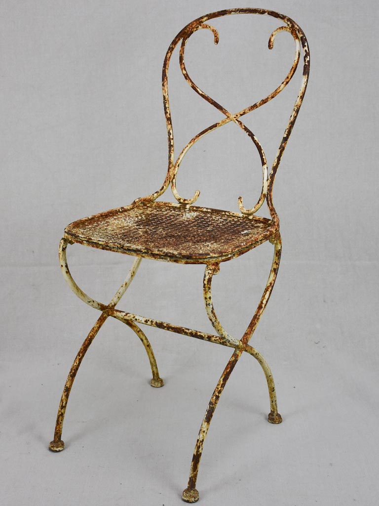 Early 20th century French garden chair in iron