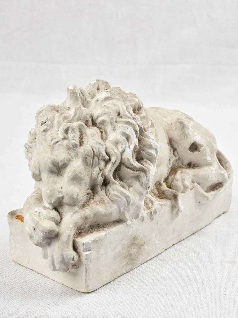 Small vintage plaster lion sculpture 6¼"