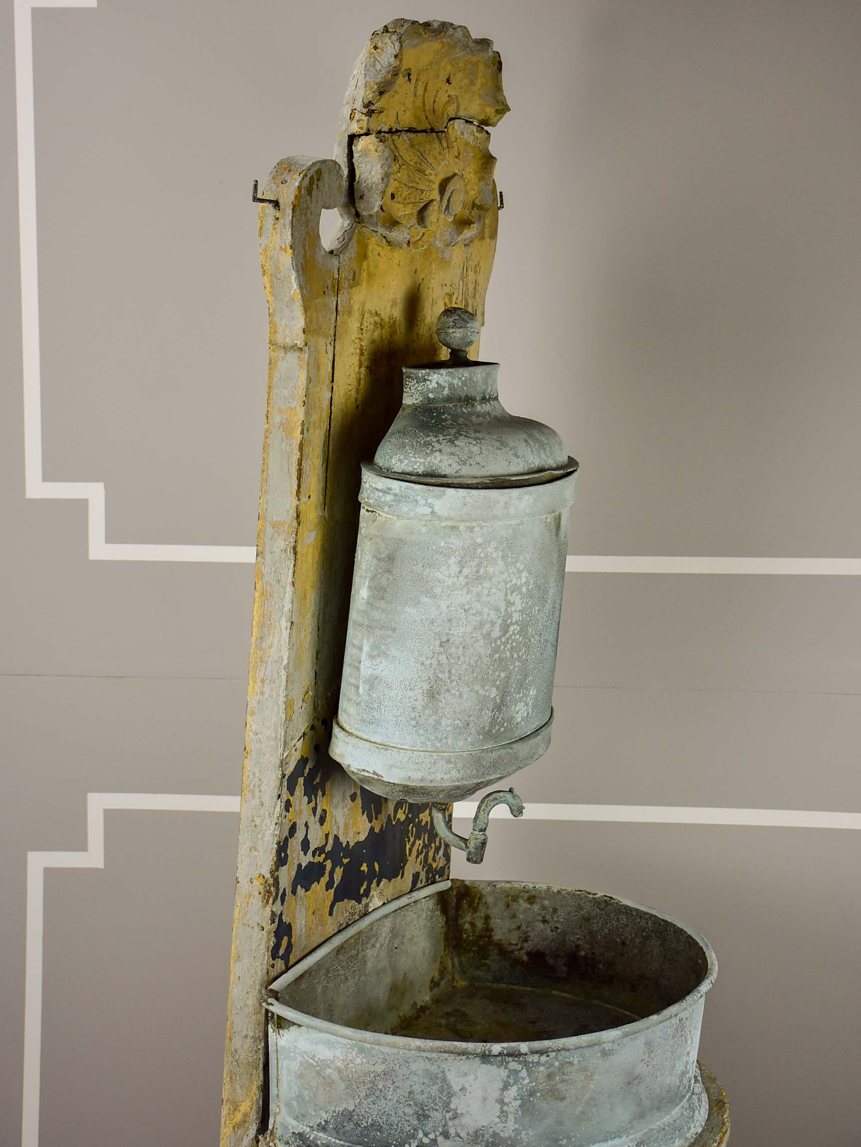 Majestic rustic zinc basin stand