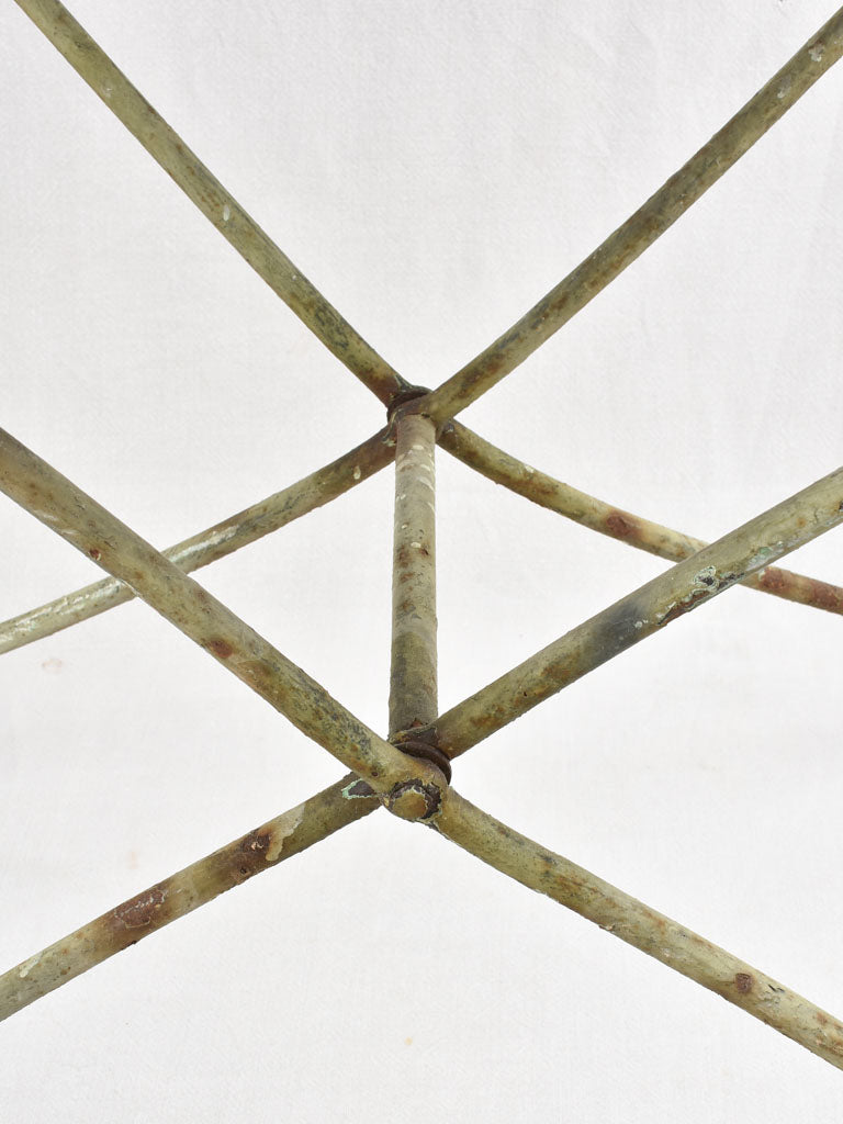 Peppermint green rectangular table - perforated