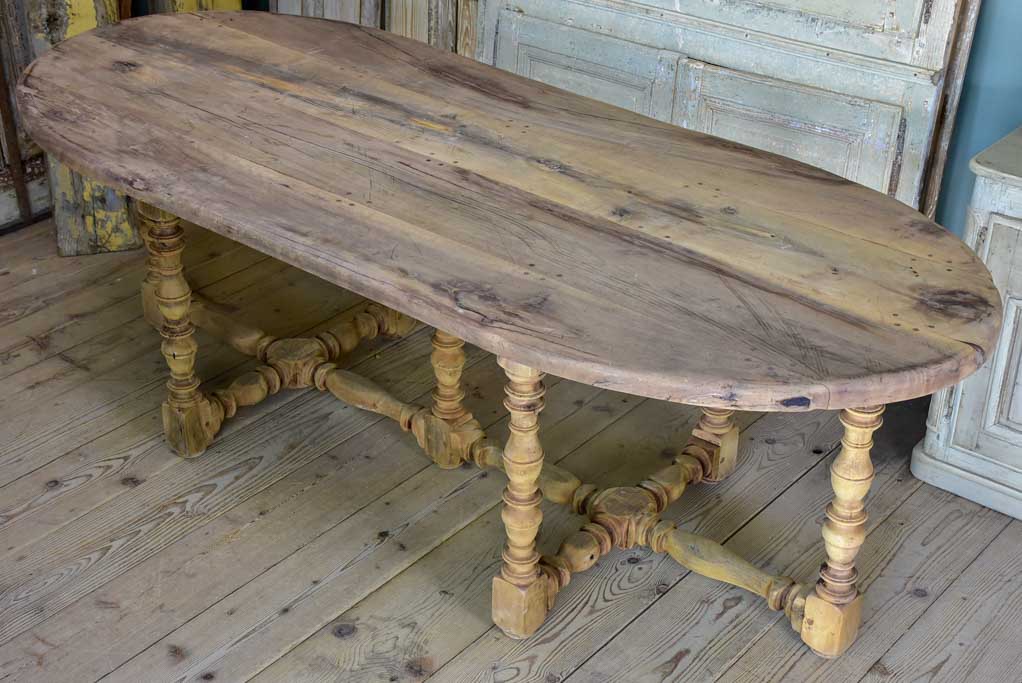 Antique French oval dining table - walnut, 19th Century