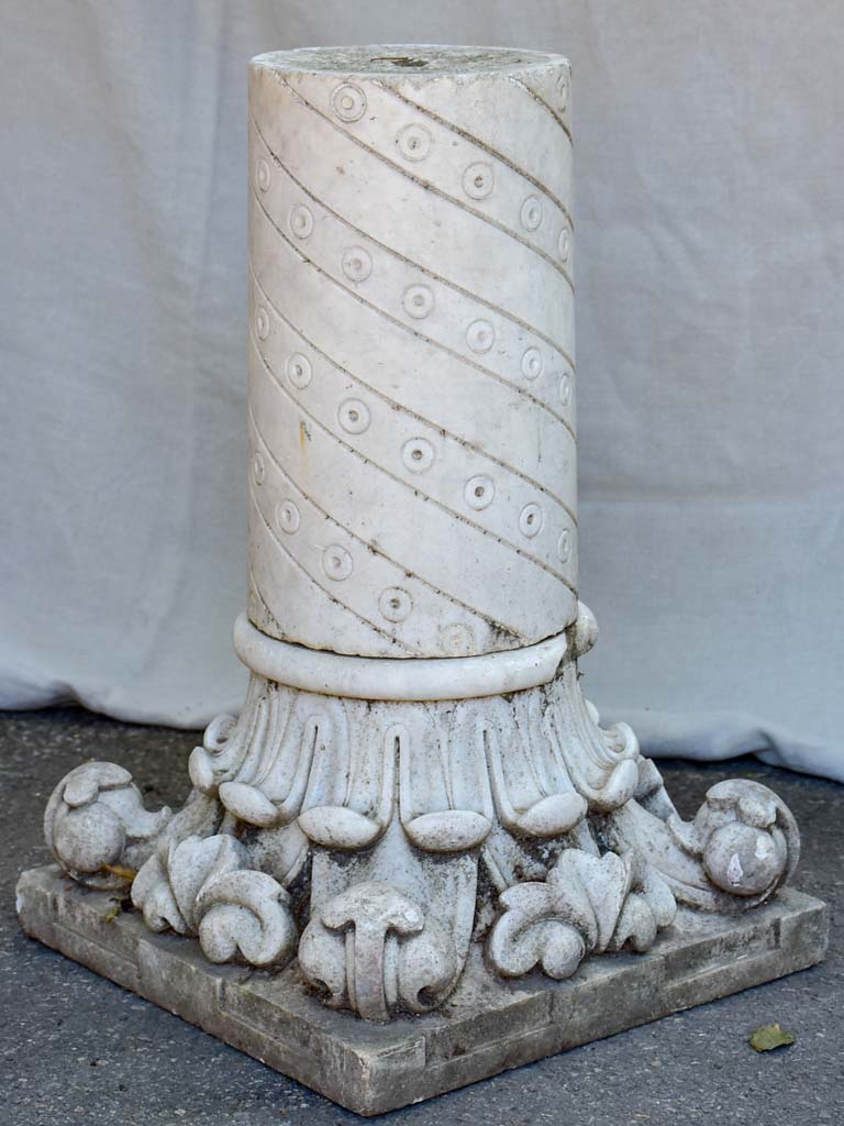 19th Century Carrara marble Corinthian column